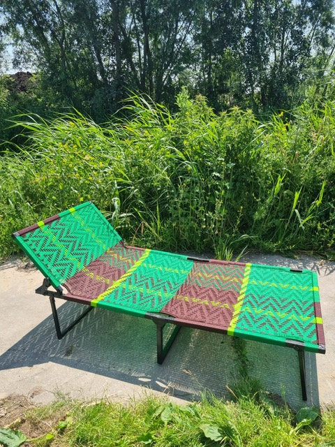 Owusu stretcher, bruin groen lichtgroen, zig zag design