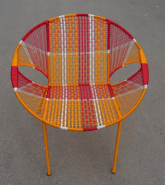 Owusu chair nr. 43 Ghanese kuipstoel oranje/rood/wit