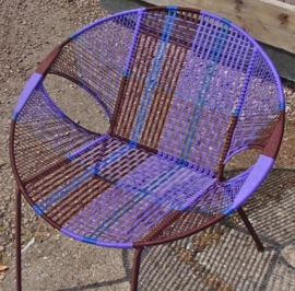 Owusu chair nr. 27 Ghanese kuipstoel Bruin/paars/blauw
