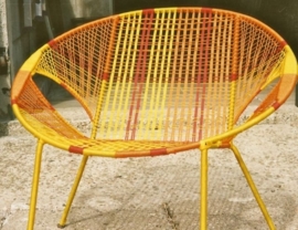 Owusu chair nr. 13 Ghanese kuipstoel Geel/oranje/rood