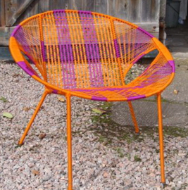 Owusu chair nr. 38 Ghanese kuipstoel oranje/paars