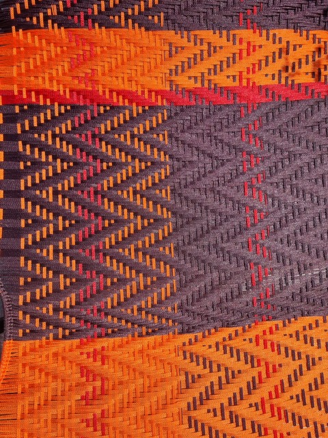 Owusu stretcher, bruin oranje rood, zig zag design