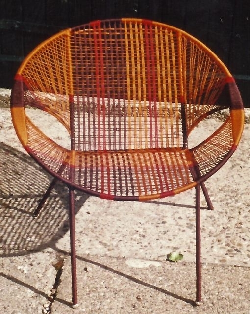 Owusu chair nr. 7 Ghanese kuipstoel bruin/oranje/rood