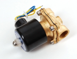 Brass Liquid Solenoid Valve - 12V - 1/2 NPT