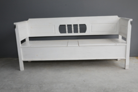 Klepbank met armleuning 200 cm model 3 spijlen strak