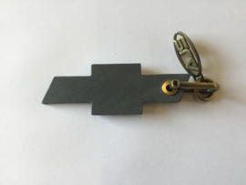 Chevrolet logo grijs leer sleutelhanger