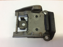 Motor mount locking plate