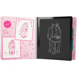 Miss Melody Magic Scratch boek