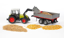 Claas Nectis 267F met voorlader en aanhanger
