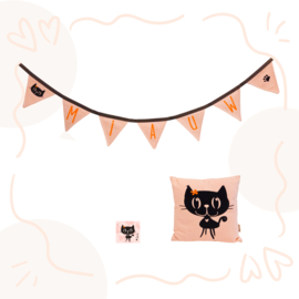 Decoratie- & Cadeauset Mimi de Poes | Kussen & Vlaggenlijn