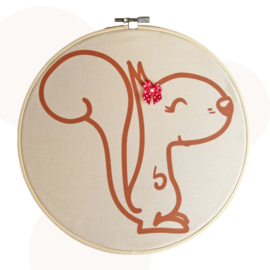 Bamboo ring met Elsa Eekhoorn | Beige | 24 cm | Wanddecoratie