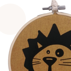 Wandring Lemmy de Leeuw | Mosterdgeel | 19 cm