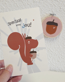 Decoratie-, Cadeauset Eddie Eekhoorn | Wenskaart +  Vlaggenlijn + wandhanger | Meisjeskamer