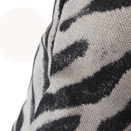 Zebraprint kussen | 30 x 50 cm | Beige / Zwart