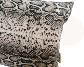 Sierkussen Slangenprint | Beige | 30 x 50 cm | Handgemaakt