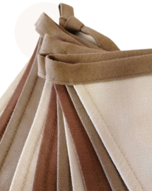 Mooie vlaggenlijn - beige, taupe, spice | Handgemaakt