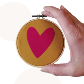 Bamboo ring Okergeel / Fuchsia | Wanddecoratie | 11cm