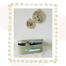 Logeerkoffertje Xavi de T-Rex |  Saliegroen | Kinderkoffertje