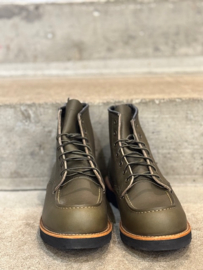 Red Wing Heritage 8828 Classic Moc Toe in Alpine Portage