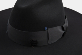 Superduper  Masculine Mend Black