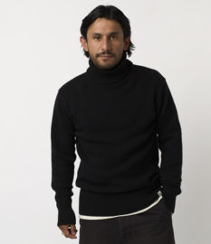 Merz b. Schwanen Turtleneck Merino Cashmere Deep Black