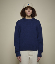 Merz b. Schwanen CREWKNIT01CTM.66 Chunky Cropped Merino Wool Sweater Ink Blue
