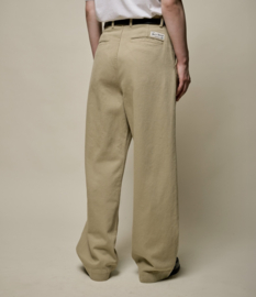 Merz b. Schwanen Unisex High Rise Chino Light Khaki