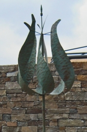 Wind sculpture  'tulp'
