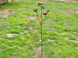 Vogelbad op steker