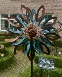 Sculpture windspel   'Flower'