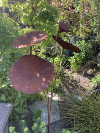 Metalen Tuinprikker Pomperblad (3 Leliebladen)