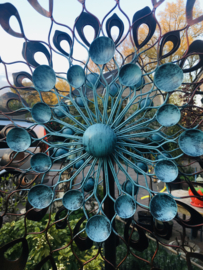 Sculpture windspel   'Dahlia'