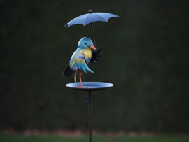 Tuinsteker vogel met schaaltje