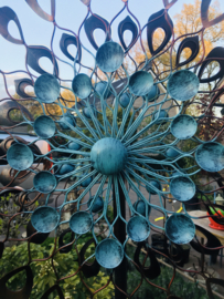 Sculpture windspel   'Dahlia'
