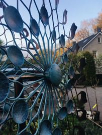 Sculpture windspel   'Dahlia'