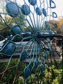 Sculpture windspel   'Dahlia'