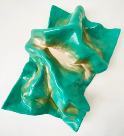 Sculptuur "River of Prosperity" - Caribbean Green/ Gold edition