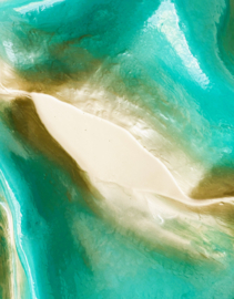 Sculptuur "River of Prosperity" - Caribbean Green/ Gold edition