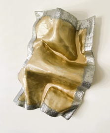 Sculptuur "Golden River El Toro" - Gold/ Silver edition