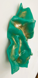 Sculptuur "River of Prosperity" - Caribbean Green/ Gold edition