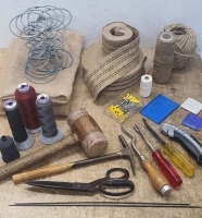 Meubelonderdelen en stoffeermaterialen