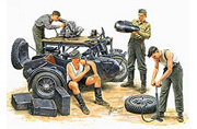 MB 3560 German Motorcycle Repair Crew