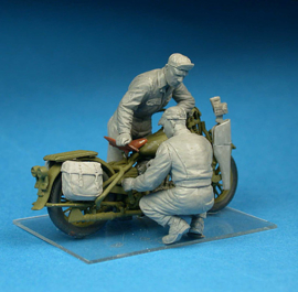 Mini Art 35101 U.S. Motorcycle Repair Crew