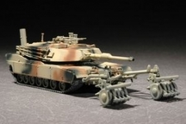 Trumpeter 7278 M1A1 Abrams
