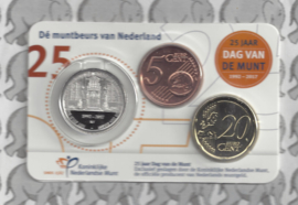 Nederland coincard 2017 "25 jaar Dag van de Munt". Penning, 5 en 20 cent van 2017