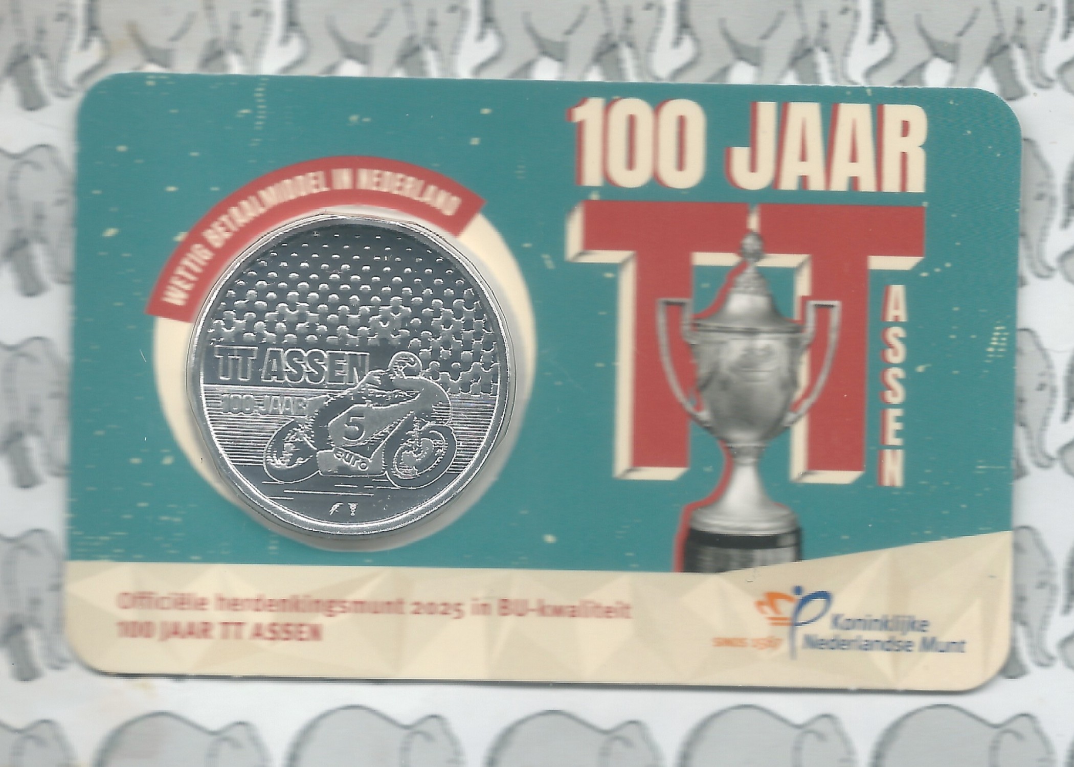 Nederland 5 euromunt 2025 (55e) "100 jaar TT Assen Vijfje" (BU met nummer in coincard)