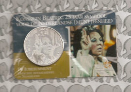Nederland 10 euromunt CC 2005 (6e) "25 jaar Beatrix" (in Coincard)