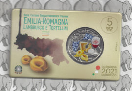 Italië 5 euromunt 2021 "Tortellini en Lambrusco". Coincard in blister