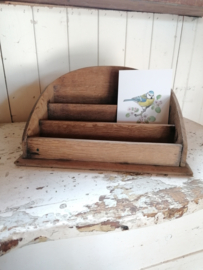 Oud houten postvak, brieven bak.