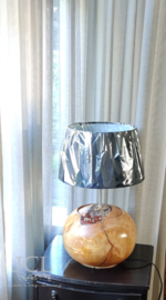 Lamp met bolvoet